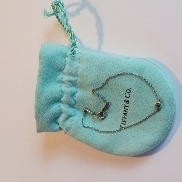 Tiffany and Co. Sterling Silver and Peridot Bracelet. - Picture 3 of 7